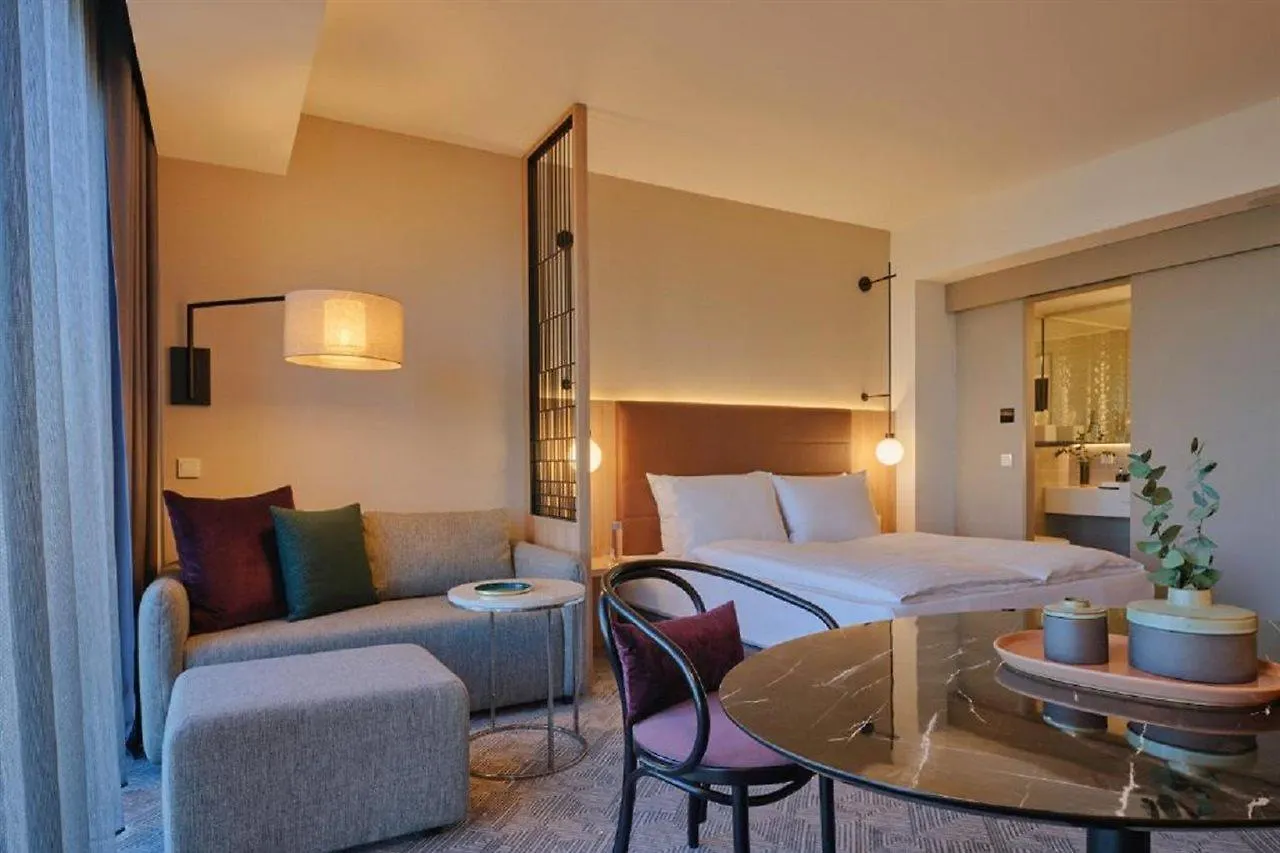 Adina Apartment Hotel Munich