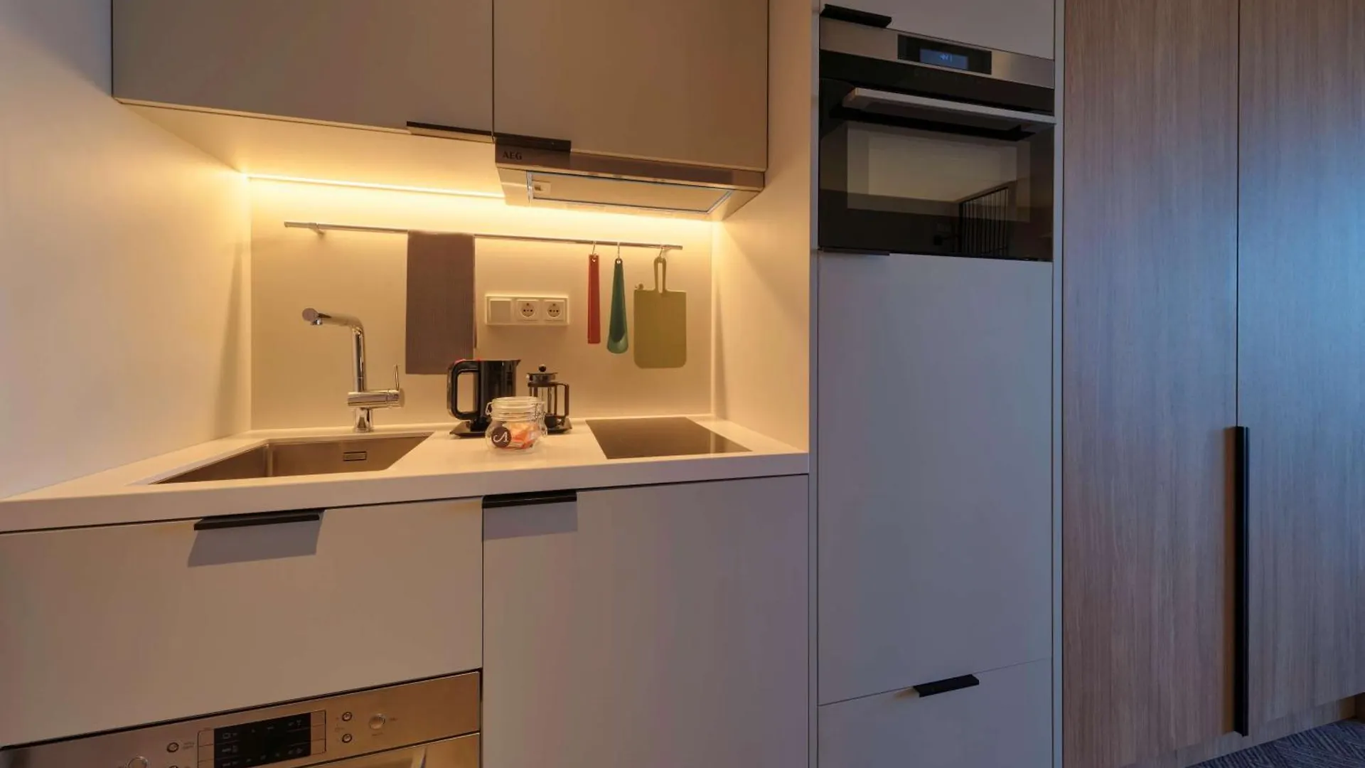 ****  Adina Apartment Hotel Monachium Niemcy