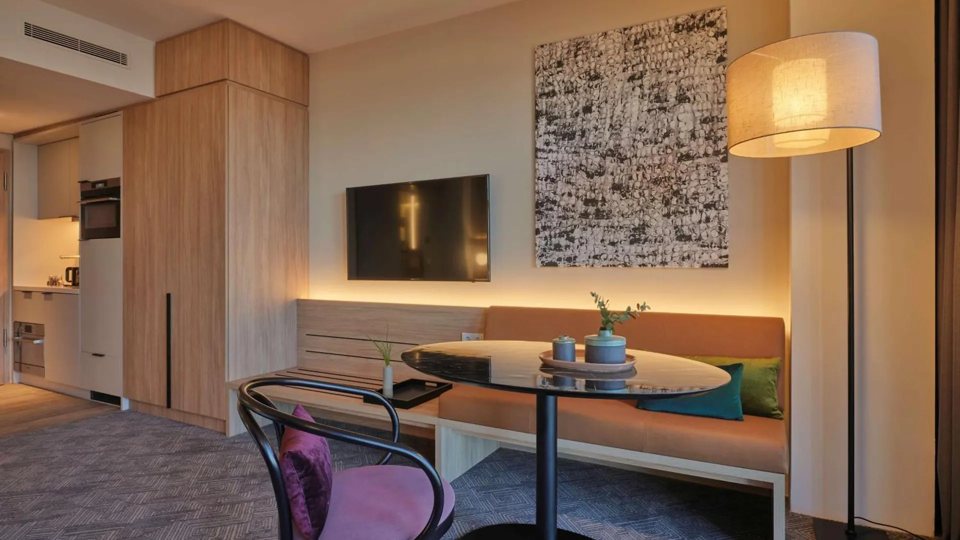 Adina Apartment Hotel Munich
